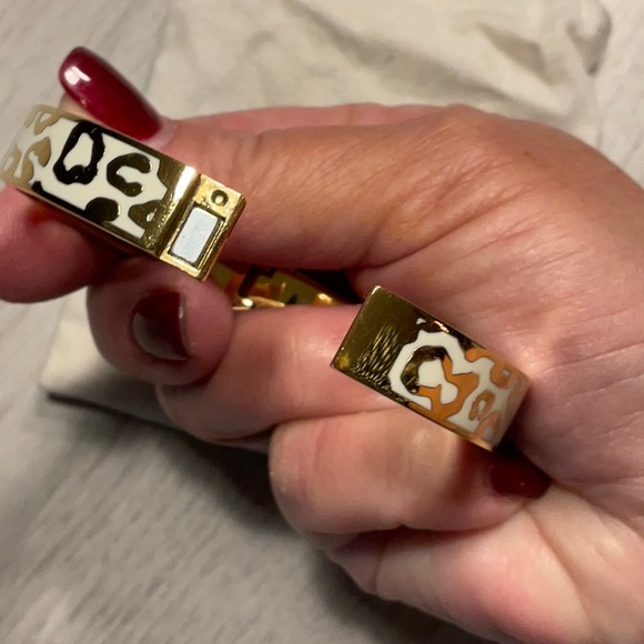 Kate Spade New York Changing Spots Hinge Bracelet Cream Gold- Rare - Picture 3 of 16